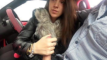 Preview 4 of Flagra Esposa Com Amante - Watch Queen Mona Suck The Candy Man&#039_s Big Hard Cock And Make Him Cum Over Her Face In Her Car