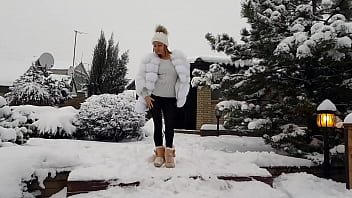 Preview 1 of 15 Year Hd Sex Videofull - An amateur snowwhite girl who really enjoy to make a blowjob and to get a massive load of warm sperm on her face