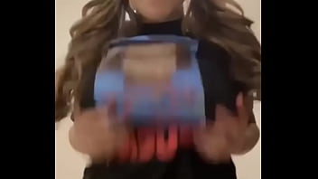 Preview 3 of Mia Khalifa And Nadia Ali - Video de Arigameplays rico con playera de chuky