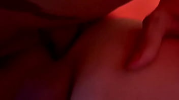 Preview 2 of Seal Pec - Deixei ela me comer sem camisinha. A desgra&ccedil_ada gozou dentro e eu nem vi!
