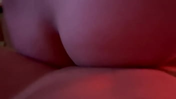 Preview 3 of Seal Pec - Deixei ela me comer sem camisinha. A desgra&ccedil_ada gozou dentro e eu nem vi!