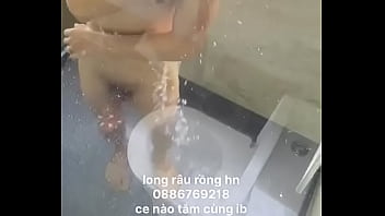 Preview 2 of Katie Thornton Emma Green - Long R&acirc_u Rồng tắm c&oacute_ chị e n&agrave_o muốn tắm c&ugrave_ng kh&ocirc_ng