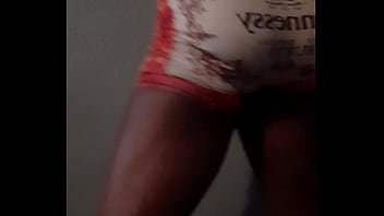 Preview 1 of Tambopata Clay Lick - Shaking  that coke &amp_Hennessey