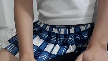 Preview 1 of Ass Fuck Boss - Hermanastra le masturba la verga con sus pies y despu&eacute_s se lo lleva a su co&ntilde_o