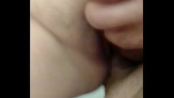 Preview 2 of Sis Naked Pic - Mi flaca bien rica por el culito