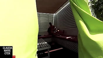 Preview 2 of Ryan Grey Bangbus - Mi prima follando. Pareja atrapada recibiendo sexo oral en una esquina