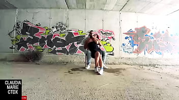 Preview 1 of Teen Punishment Com - Mi prima follando. Una silla y un t&uacute_nel para follar