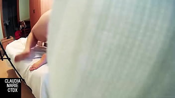 Preview 1 of Ass Cray - Se encierran en una habitaci&oacute_n y practican sexo chupando todo el cuerpo