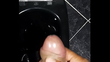 Preview 4 of Jenis Porn - Querendo uma mamada.