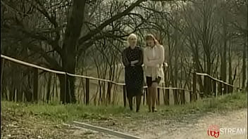 Preview 2 of Sunny Leon Xxx 333 - Padre Padrone (Master 2001