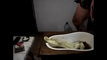 Preview 3 of Sunny Leon Sexy Video Download - BLASPHEMIC PISSING
