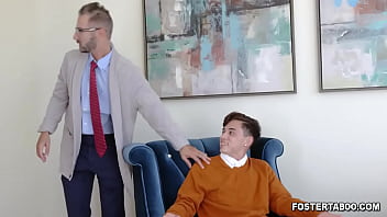 Preview 1 of Sexy Heavy Teen - Hot busty MILF Dee Williams wants to get pregnant again so she convinced her stepson to fuck her and let his horny dick drilled her hungry MILF pussy.