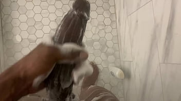 Preview 2 of Seachgay Blowjoub - Bbc stepdad jacking off in the shower and then cute stepdaughter walks in