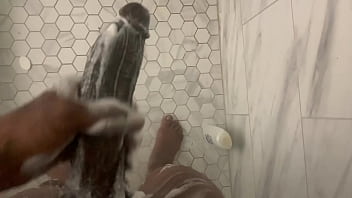 Preview 3 of Seachgay Blowjoub - Bbc stepdad jacking off in the shower and then cute stepdaughter walks in