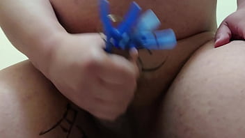 Preview 2 of Twerking On Boys - 洗濯バサミで皮を引っ張る包茎粗チン