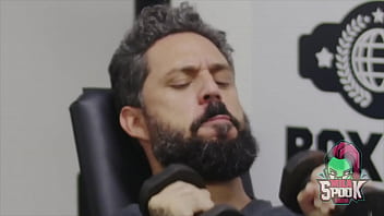 Preview 1 of Www Indin Xxx Vido Com - Em vez de puxar o ferro,  acabei sentando nele. - Mario Aquele