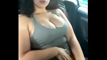 Preview 2 of Paishto Sixx Vidio - Rica jovencita baja su lejeans para mostrarse
