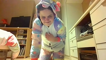 Preview 1 of Nbig Booty - the unicorn playing