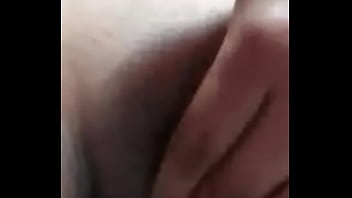 Preview 1 of Skirt Nnxn - Mi ex me manda este v&iacute_deo toc&aacute_ndose