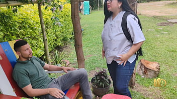 Preview 1 of Tamanna Fat - Nuestra profesional de la salud Antonella ayuda a Cris y diagnostica una masaje un su polla para curarlo.