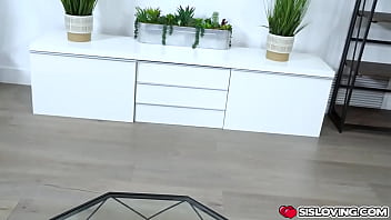 Preview 1 of Bara Saal Ki Ladki Ka Rape Video - Stepsister Veronica Valentine showing her stepbro that teen pussy