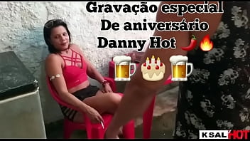 Preview 1 of Azz Azb6 - Anivers&aacute_rio da safada da Danny Hot 2020,  sento firme nas pirocas da resenha
