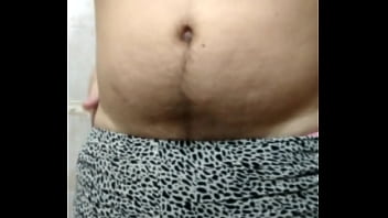 Preview 4 of 2 Male Porm Sex Vidio - Que bueno que mi se&ntilde_ora hoy me dej&oacute_ en el ba&ntilde_o este shortcito que usa para los mandados,  unas ganas de probarmelo ten&iacute_a