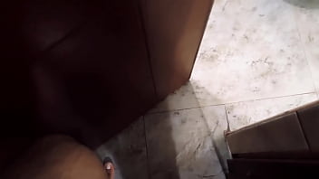 Preview 1 of Aria Giovanni Naked In Kitchenn - Yo esp&iacute_o a mi prima mientras se ducha y luego me la cojo