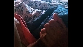 Preview 1 of Arbi Xxx Girls Dog - Chilena me pajea viendo Realiti