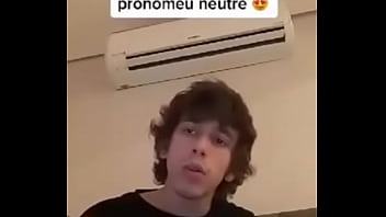 Preview 1 of Sexo Gan Bag A Ama De Casa Xxx - C&eacute_u azel do chor&atilde_e vers&atilde_e pronomeu neutre uiuie