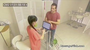 Preview 1 of Indian Rodi - Bigtit Asian masseuse blows client on hidden camera