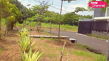Preview 2 of 1080p Smallfidelity - [Hansel Thio Channel] Public Nude - I Explore Downtown Garden For Practice Photo Shoot Job When Day Light On And Off Part 1