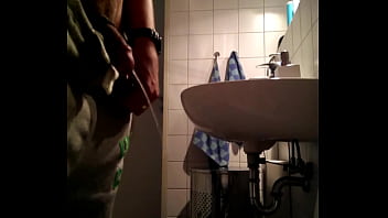 Preview 3 of Mon Y Yo - Uncut m4rkus77 pissing taking a leak peeing