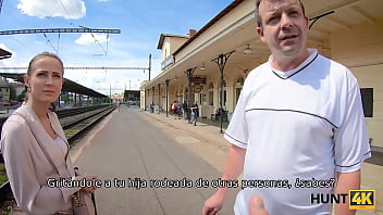 Preview 1 of Parti Me Nokar - HUNT4K. El novio no puede pagar el autob&uacute_s,  por eso su chica hace trampa