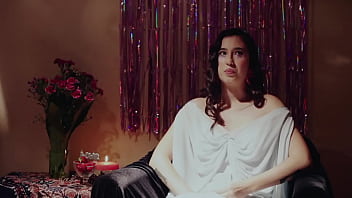 Preview 2 of Anchal Arora - EMME WHITE E NITTIE MOSTRANDO COMO SE FAZ SEXO L&Eacute_SBICO AO ESTILO CANCERIANO