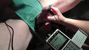 Preview 2 of Fresh Tube Porn Natte - Electro on the in Berlin