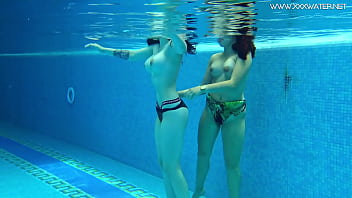 Preview 3 of Sunny Leone Xxx Video Bef - Sexy babes with big tits swim underwater in the pool