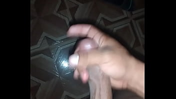 Preview 1 of Danger Xnxx Big Boobs - Novinho batendo uma punheta gostosa