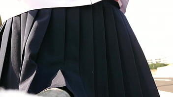 Preview 3 of 12 Salal - セーラー服女装子工事現場の棒にまたがって腰振り　その２