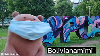 Preview 2 of Hotel In She Mom - Sem calcinha no parque... : bolivianamimi