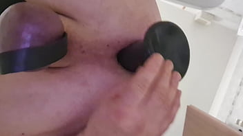 Preview 1 of Butt Booty Dress Tease - dildo a forma di braccio