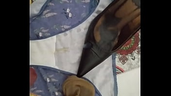 Preview 4 of Sleeping Stll - Corrida en bragas de mi mujer 155