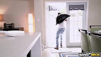 Preview 2 of Lisa Ann High Heel - Step Mom Fucks As A Treat