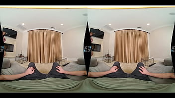 Preview 1 of Upin Ipin Hentay Kak Ros - Gia Vendetti - MilfVR - The Bigger Reveal