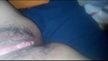 Preview 4 of Post Orgasm Handjob Tutorial - En su cama