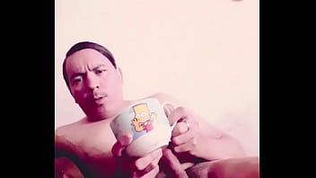 Preview 3 of 3gp Family - Tomando cafe desnudo