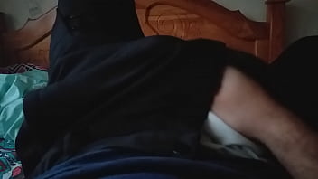 Preview 2 of Ugly And Hairy Black - La cuarentena me tiene mal