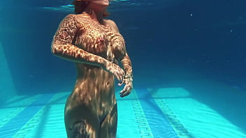 Preview 2 of Weeb Beeg - Heidi Van Horny won&#039_t disappoint you by the poolside