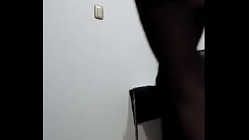 Preview 1 of Hinhi Xxx - Sensual travesti en lenceria esperando por una verga gruesa y dura
