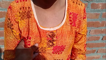 Preview 1 of Japan Hot Sex Big Tits - पड़ोस की लडकी को दीवार के पीछे खड़े खड़े चोद दिया